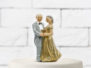 Figur - Goldene Brautpaar /Hochzeitspaar / Aufsatz zum 50. Hochzeitstag