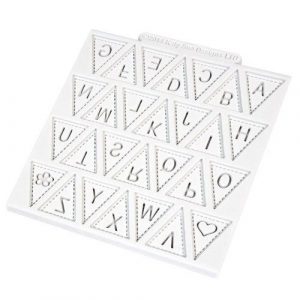 Katy Sue Mould Bunting / Wimpelkette mit Alphabet