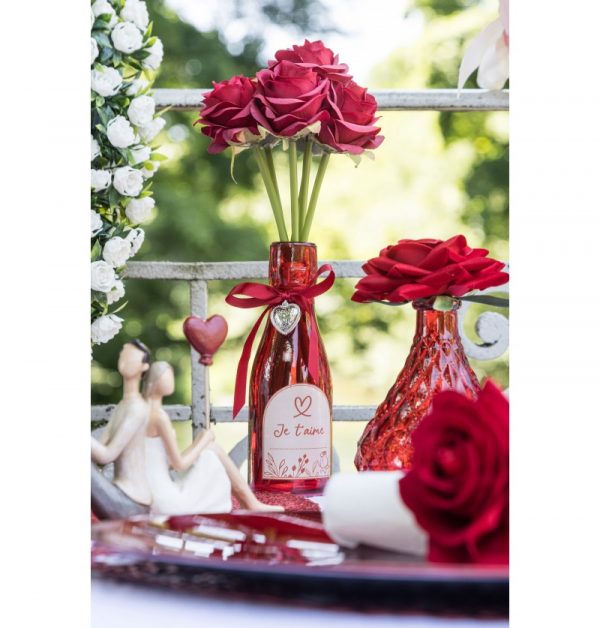 bouteille-verre-rouge-coeur-je-t-aime-dia-5-5cm-x-16cm Rote Glasflasche mit herzförmigem „JE T'AIME" Aufdruck